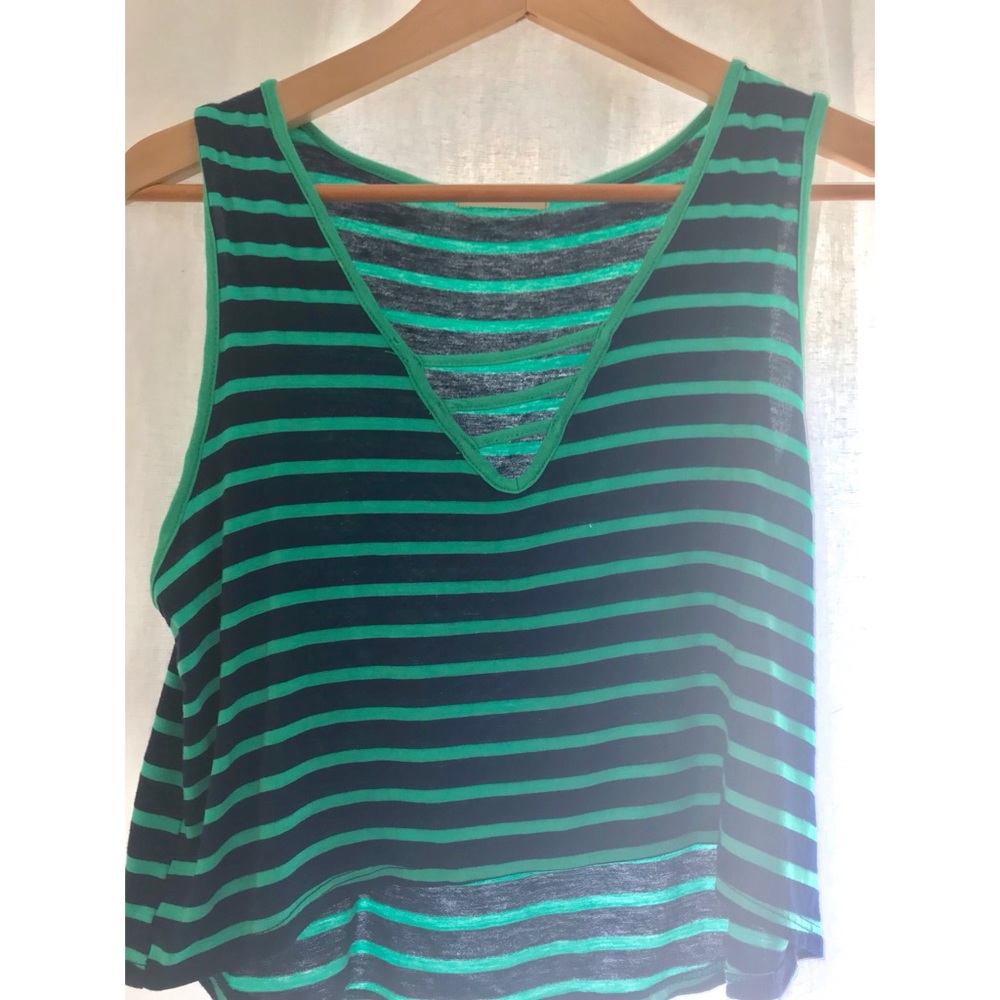 Adorable Navy & Green Crop Top with V Neck Detail